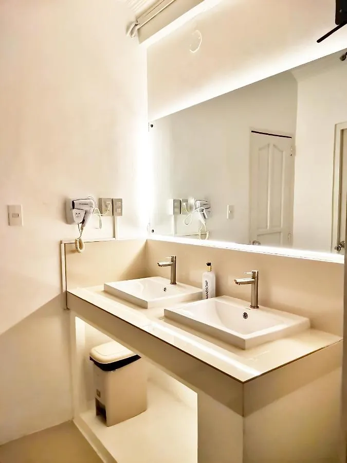 Nomadsmnl Hostel Paranaque City