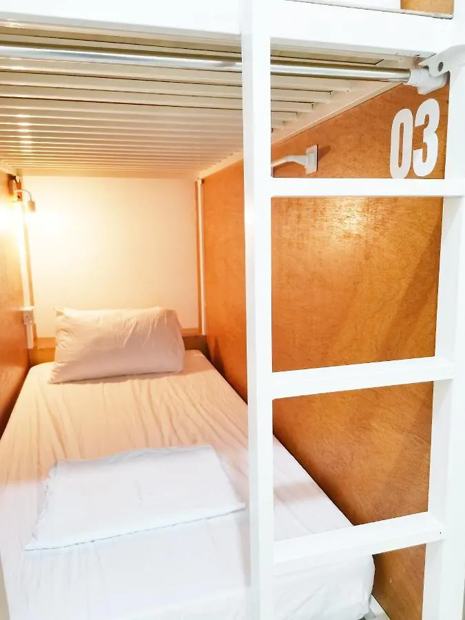 Nomadsmnl Hostel Paranaque City