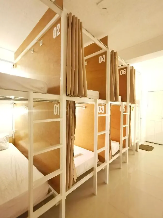 Nomadsmnl Hostel Paranaque City